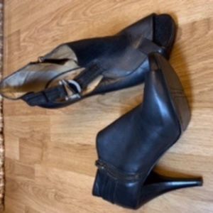 Women’s ankle boots
